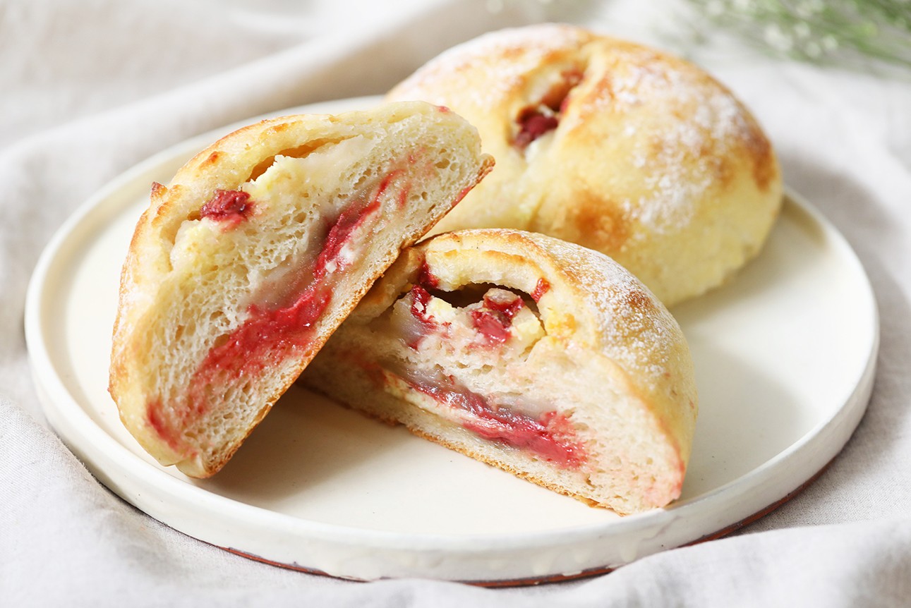 "baguette rabbit" Launches a New Flavor of Boule For a Limited Time