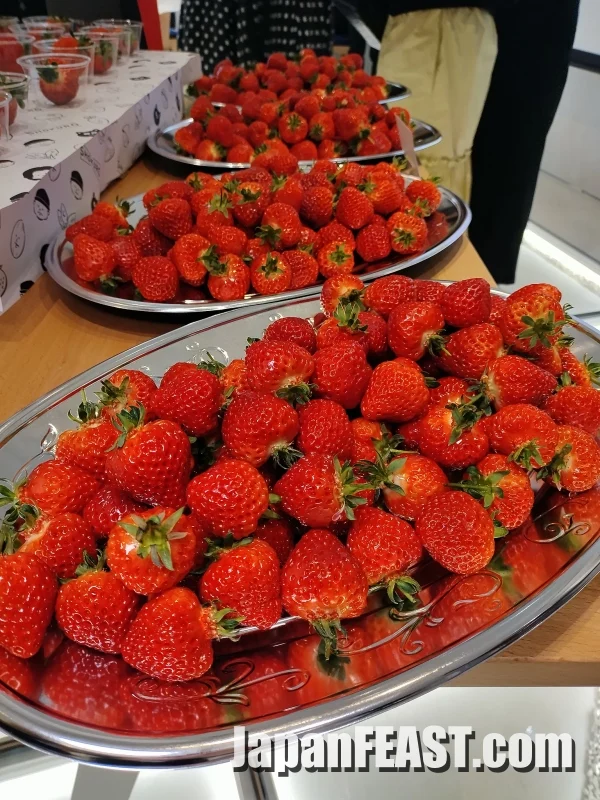 Echigohime Strawberries: Taste Niigata's Sweetest Treasure in Ginza
