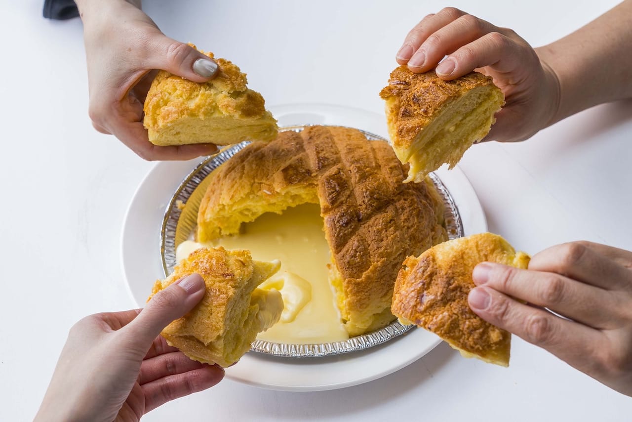 The Ultimate Street Food Upgrade: Famous Taiwanese Melon Pan Finally Hits Japan!